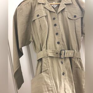 Vintage military dress style - Happy Legs